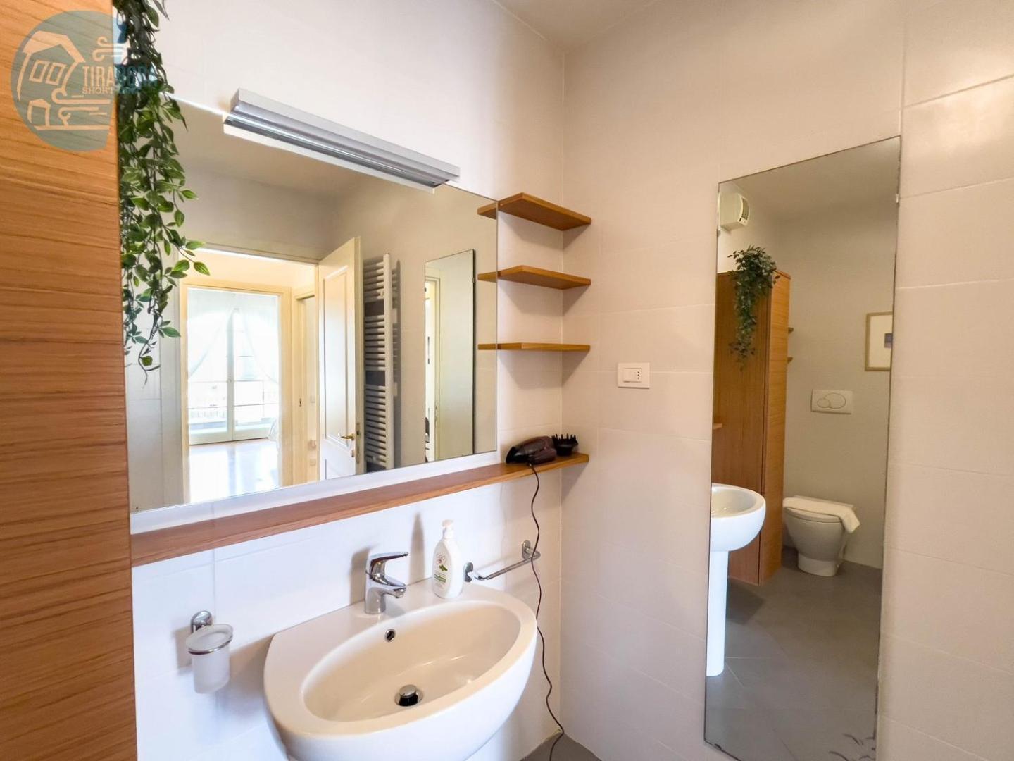 Cattedrale 5 Tirabora Short Rent Apartment Триест Екстериор снимка