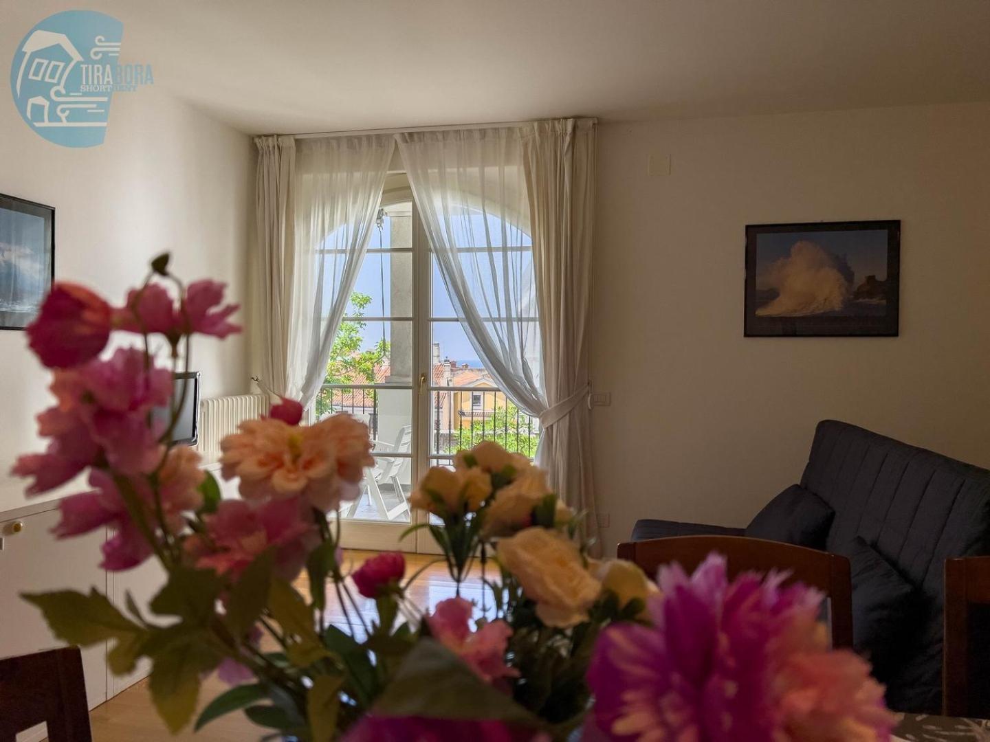 Cattedrale 5 Tirabora Short Rent Apartment Триест Екстериор снимка