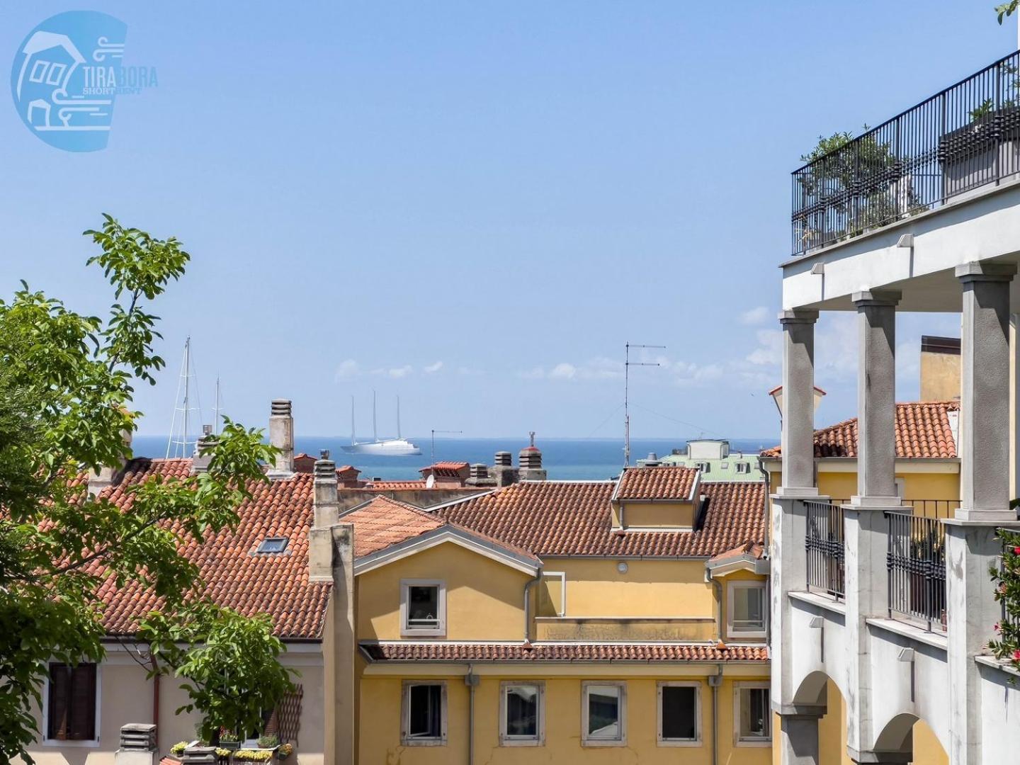 Cattedrale 5 Tirabora Short Rent Apartment Триест Екстериор снимка