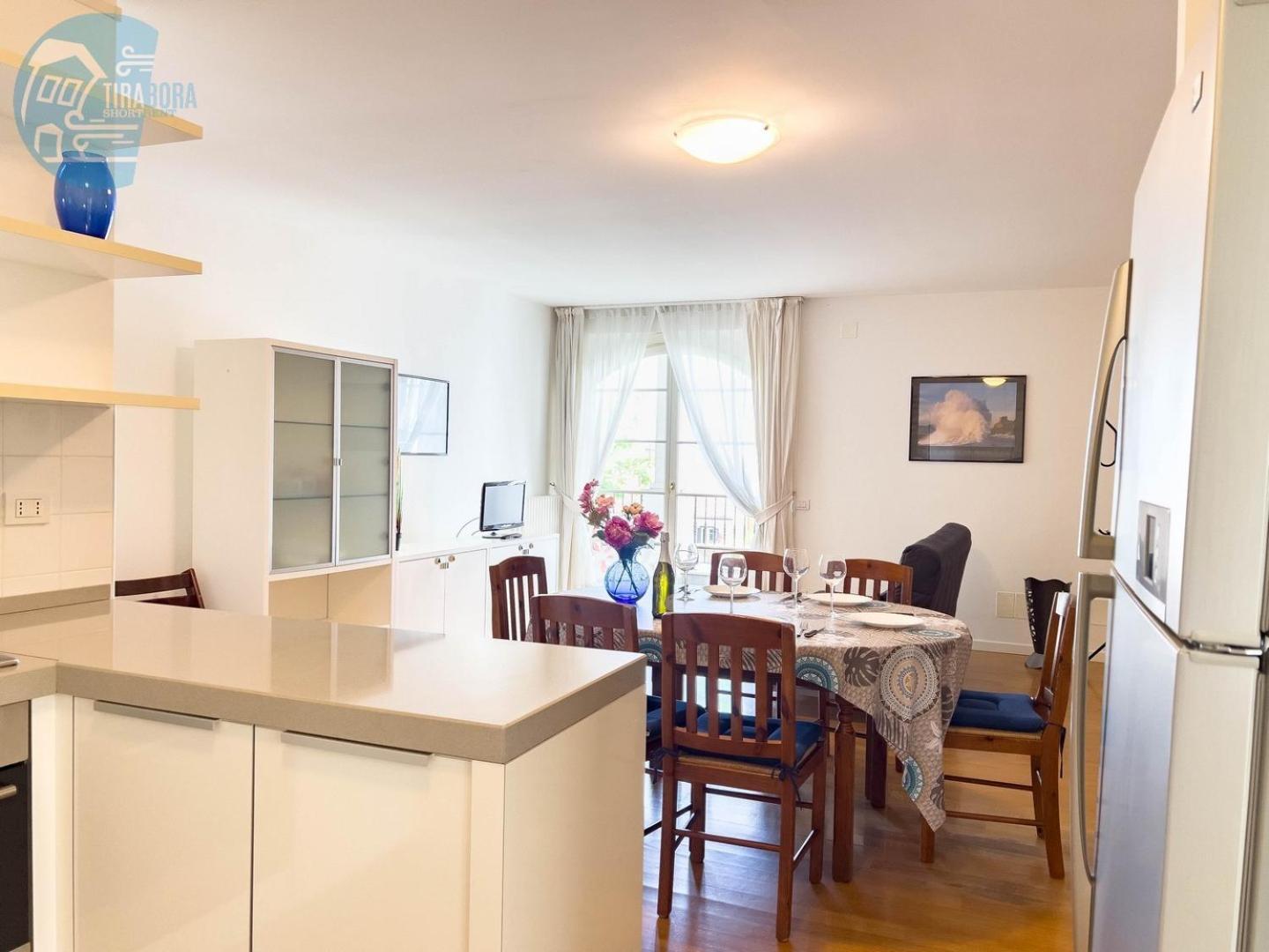 Cattedrale 5 Tirabora Short Rent Apartment Триест Екстериор снимка